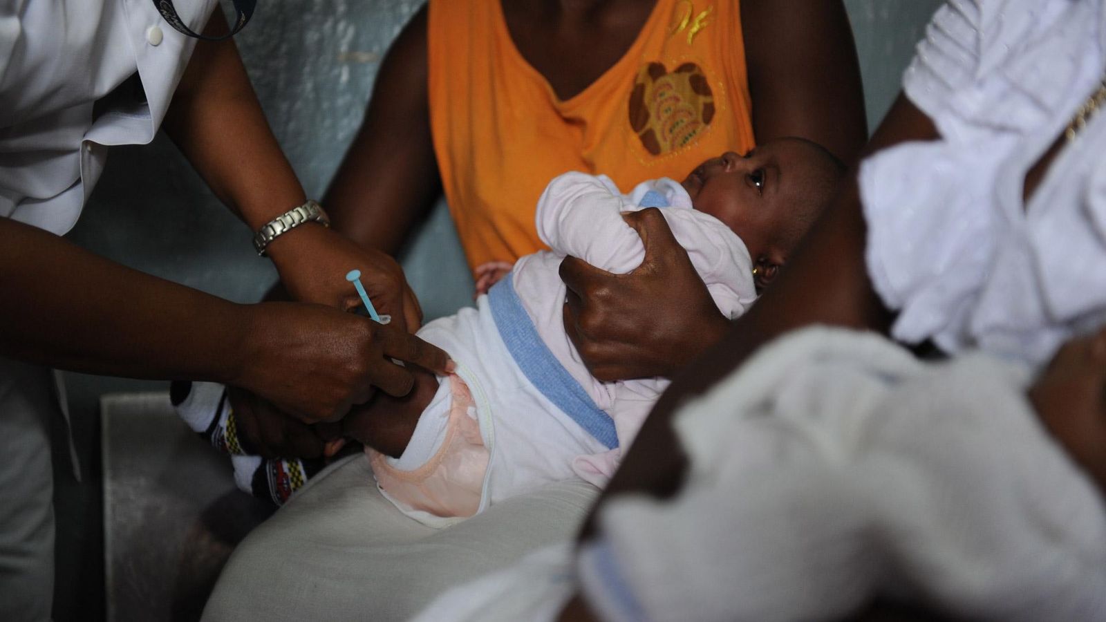 Vaccination pédiatrique contre la polio, hôpital régional d’Edéa, Cameroun