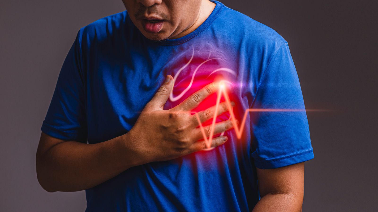 Persona de 60 años sufriendo un infarto