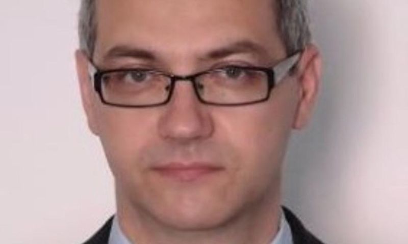 Portretul lui Gabriel Roșu, care ocupă funcția de Regulatory Manager la Sanofi Romania.