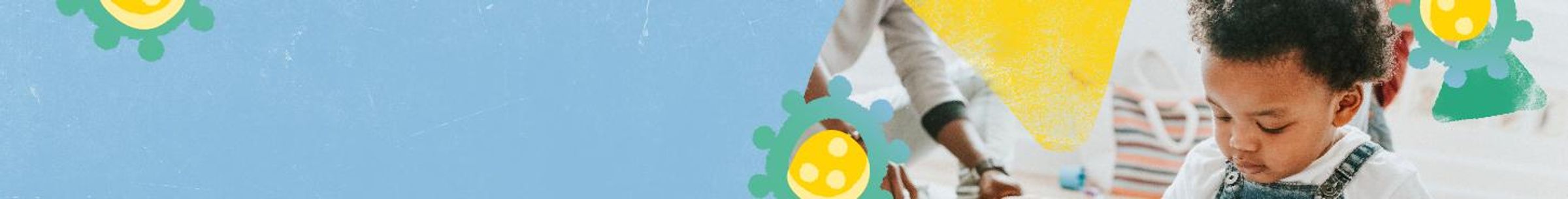 Banner de un niño mirando al suelo mientras parece entretenerse con juguetes junto a su madre.