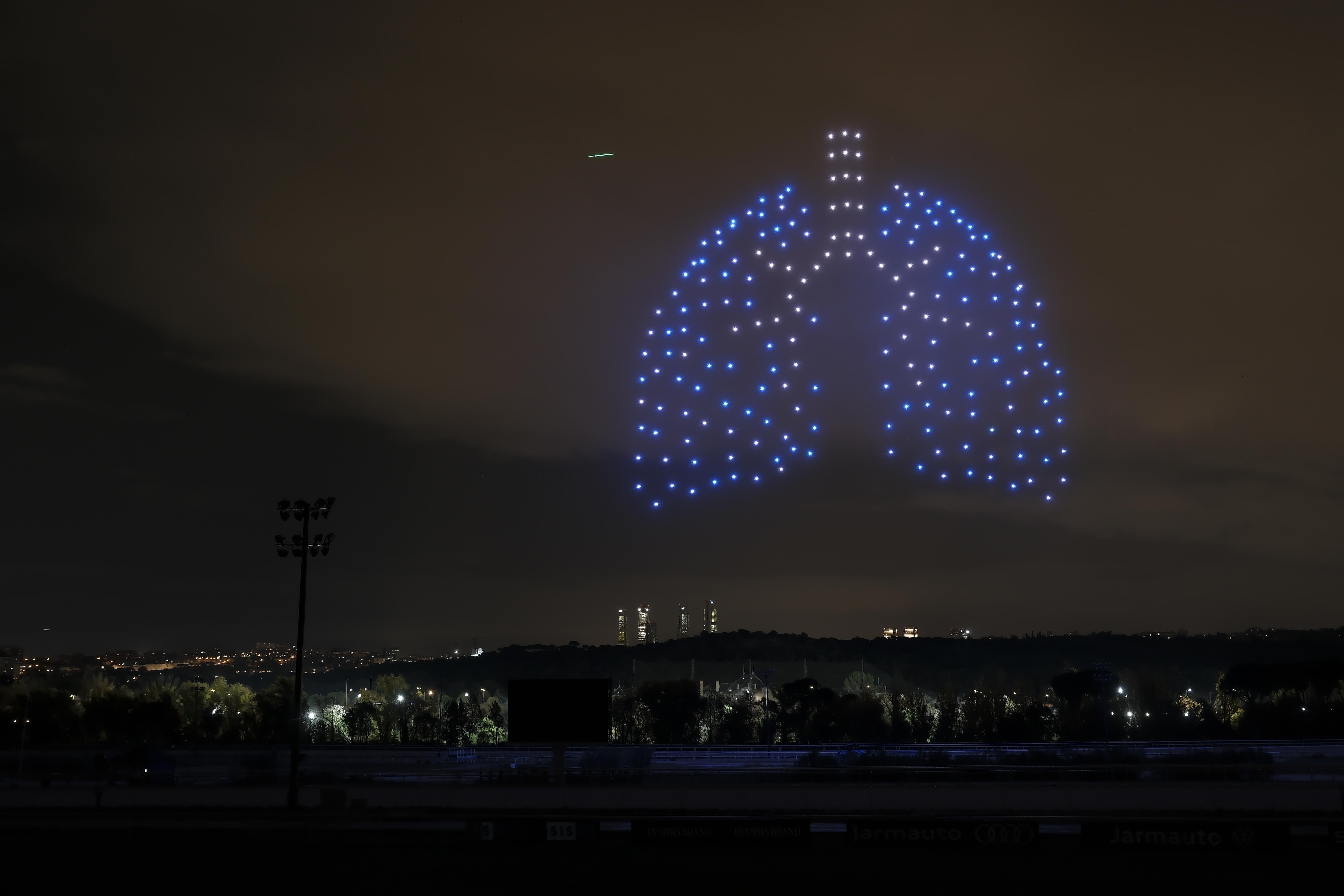 Imagen de un pulmón con dronoes con motivo del Día Mundial de la EPOC 