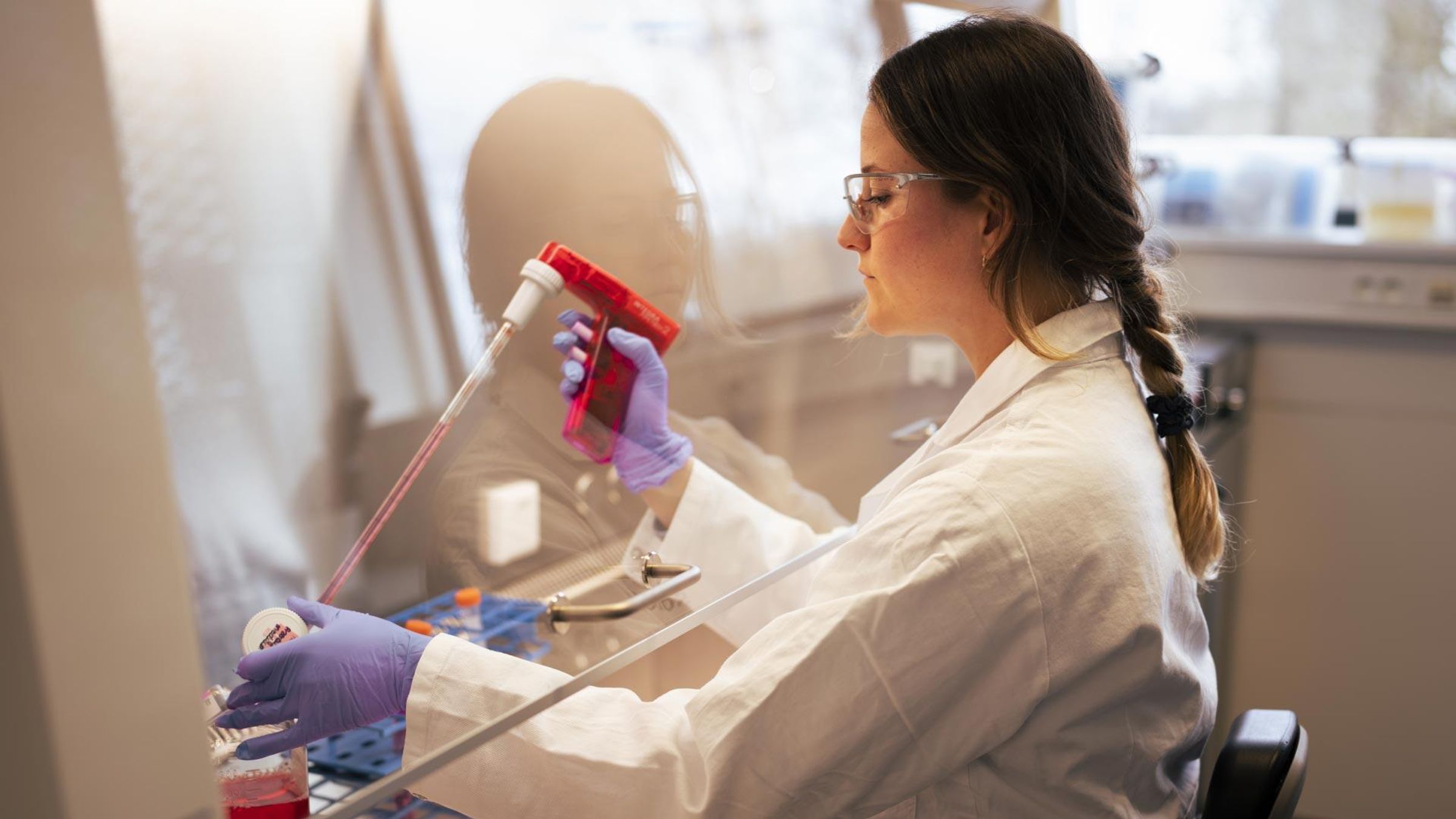 Layla Bral, Associate Scientist • LMR Ghent – Nanobody Research Platform Discovery, Belgium © Simon Buxton