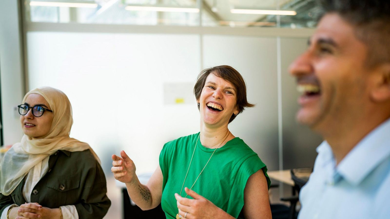 Zeinab Abou Khalil, Experte en ingénierie des données avec Amandine Rusu et Richard Acosta Dianderas, Scrum Masters, Paris, France