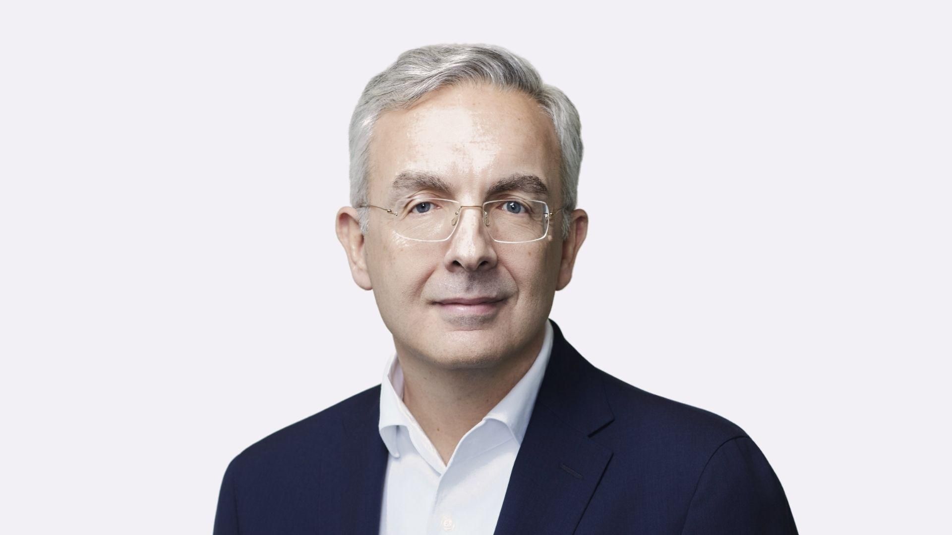 Portrait professionel de Paulo Fontoura, Vice-Président Exécutif, Responsable Recherche et Développement chez Sanofi